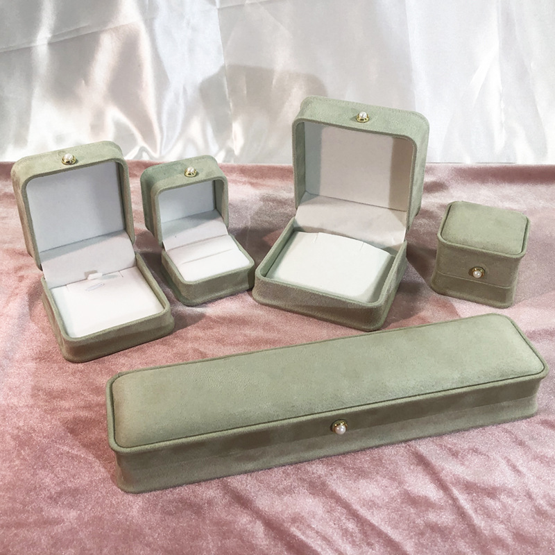 Pearl Gift Box