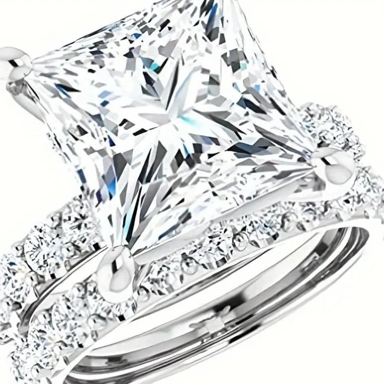 Women's Designer-Look Cool-Girl Style Fashion Ring